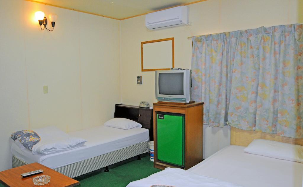 Yoshida Hotel Okinawa Exterior photo